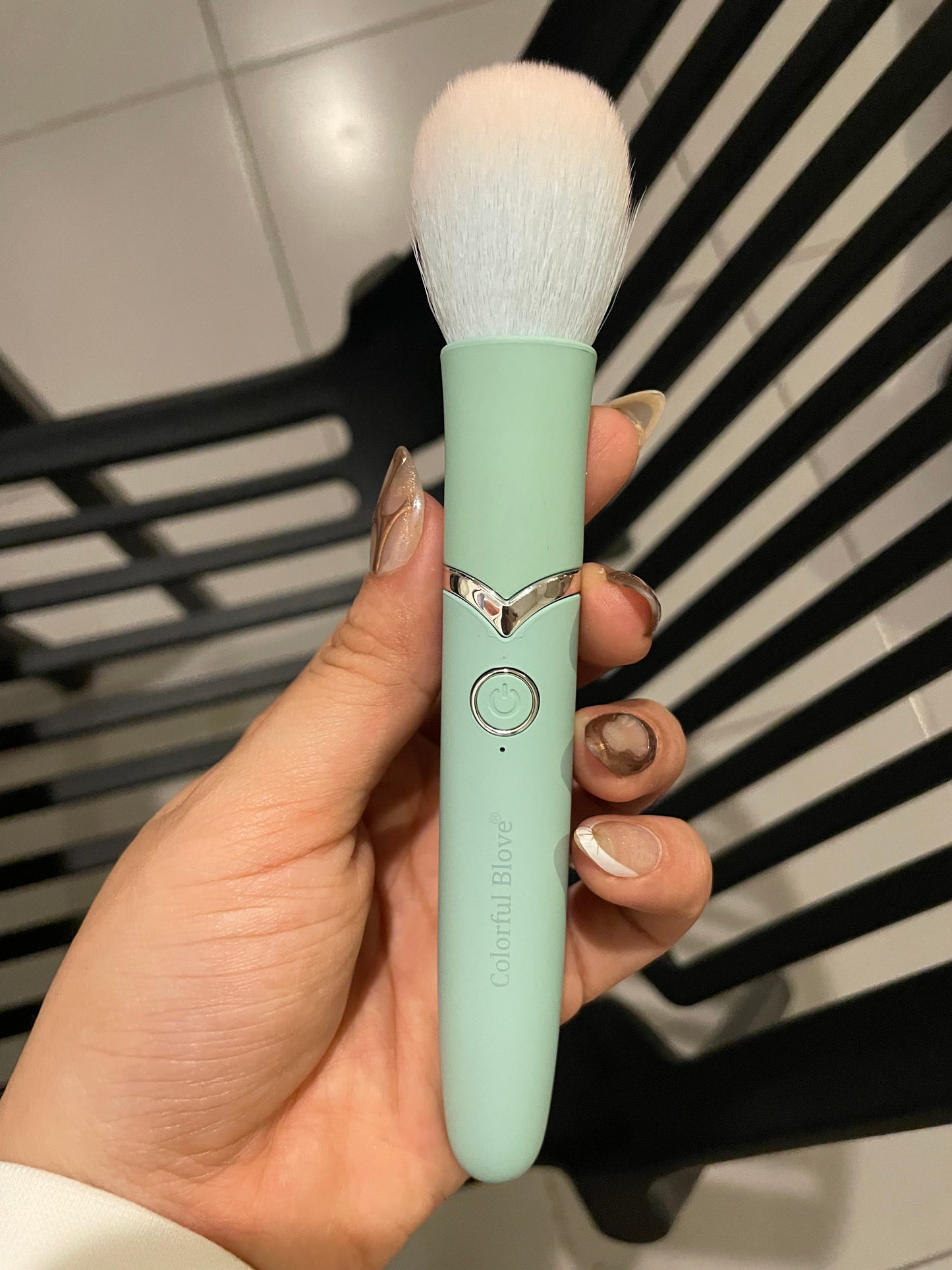 Brocha, dildo, y vibrador menta